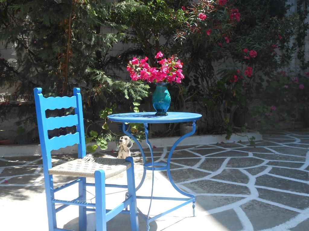 Meletis * Parikia (Paros)